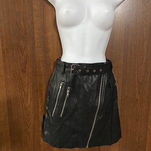 Forever 21 Faux Leather mini skirt with silver chain accents size small